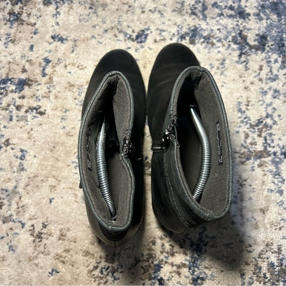 Clarks Ingalls Nile Black Ankle Boots Size 11 - Picture 9 of 13